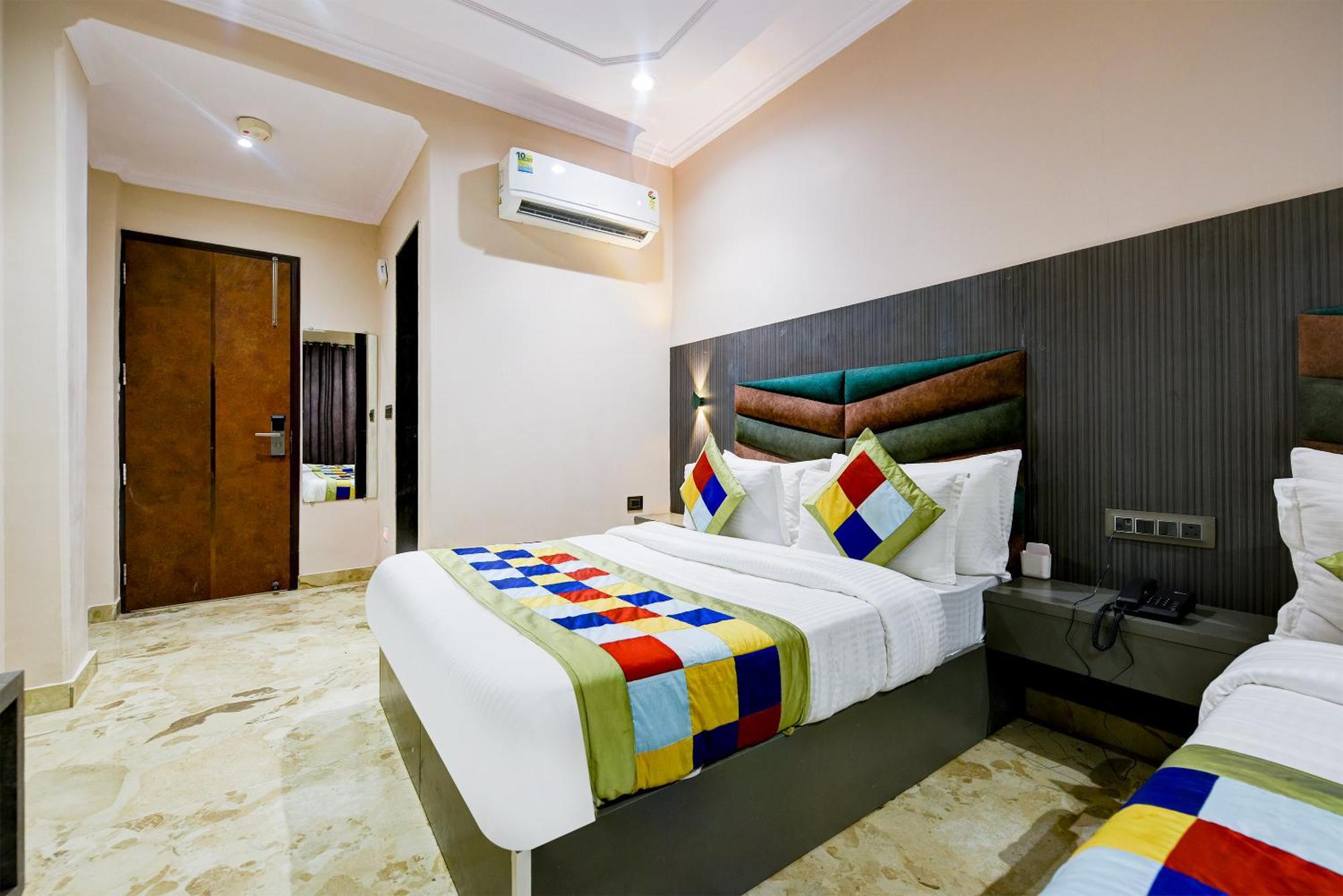 The Pearl Plaza Hotel In City Centre - Near New Delhi Railway Station Exterior foto